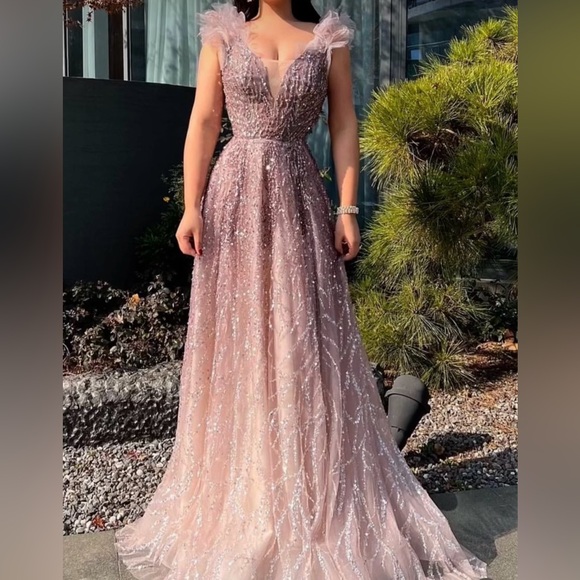 Lilac Dress Fits size S/M (4-10) - Picture 1 of 9